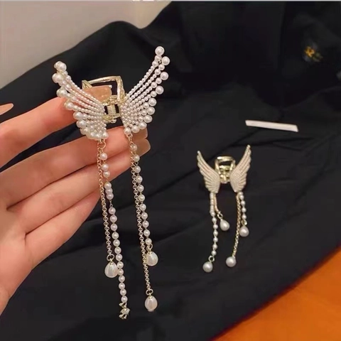 Elegant Butterfly Wing Hair Claw Clip Alloy With Long Faux Artificial Pearl Tassel And Rhinestone For Women Korean Style Hairpin