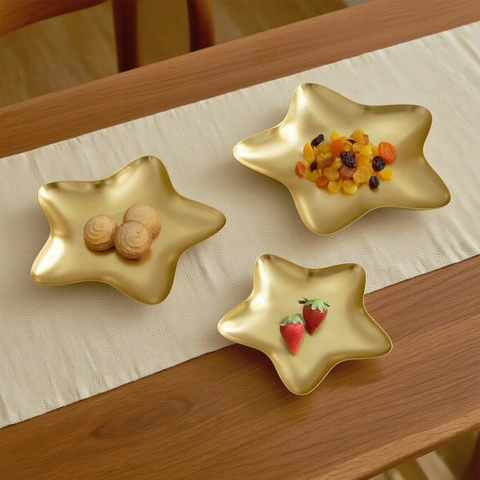 Iron Star Shaped Decorative Tray For Home Dessert Snack Jewelry Storage Metal Pentagram Design Serving Plate Decor Modern