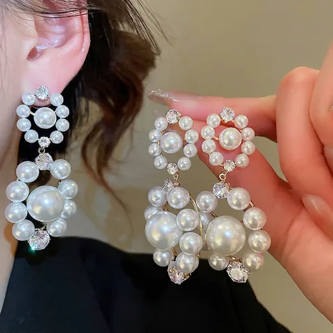 Orecchini Pendenti Stile Palazzo Vintage Francese Lega Imitazione Perla Artificial Zircone Con Perno In Argento Lusso Per Donna