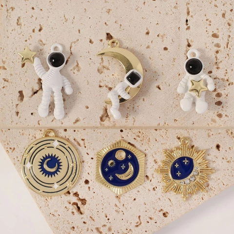 Dijes Astronaute Esmalte Colgantes Aleación Con Strass Para Fabricación Joyas DIY Collares Pulseras Tema Celestial