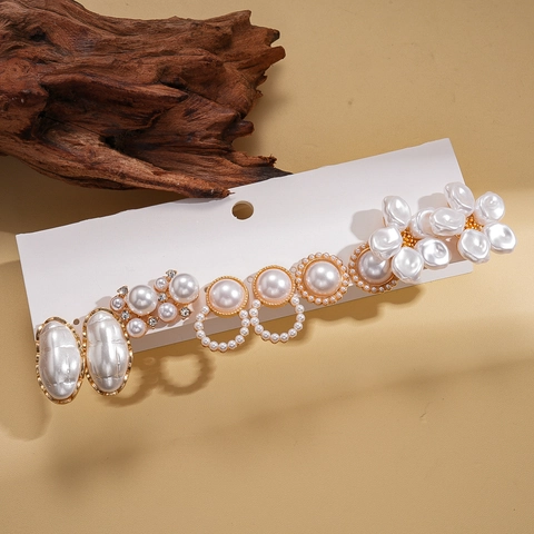 Eleganti Orecchini A Lobo Con Künstliche Perle Sintetiche E Strass Fiori Design Geometrici Perno In Argento Stile Barocco Per Donna