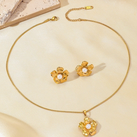 Collana E Orecchini Con Fiore Di Camelia Vintage Per Donna Acciaio Inossidabile E Perla Artificial Di Imitazione Gioielli Retro