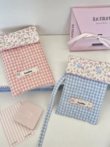 Borsa Tracolla Per Cellulare In Tessuto Trapuntato Motivo Quadretti Patta Floreale Cucitura A Cuore Tracolla Regolabile Mini Borsa