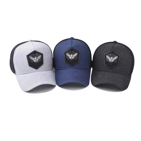 Gorra de Béisbol Bordada con Águila de Moda para Exteriores Algodón Malla Gorra de Camionero Transpirable Protección Solar Insignia Metálica Sombreros de Moda Mujer Hombre