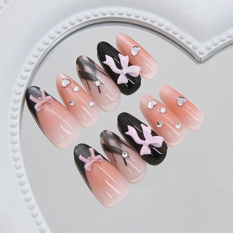 Handgemaakte Press On Nagels Amandelvorm Roze 3D Strik Hart Strass Zwart Roze Gradiënt Ruit Zoet Stoer Stijl Voor Vrouwen
