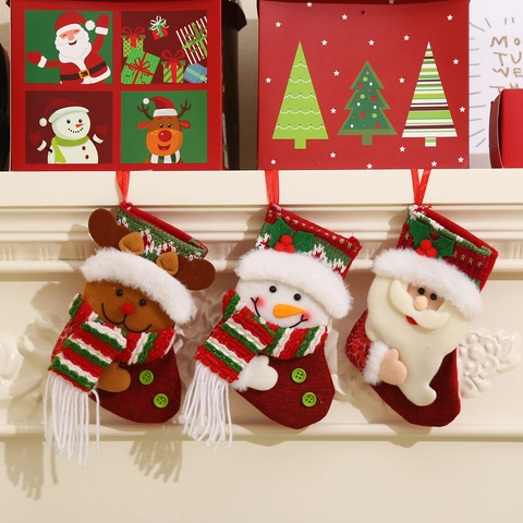 Calze Di Natale 3D Cartone Animato Babbo Natale Pupazzo Di Neve Renna Appeso Sacchetto Regalo Caramelle Maglia