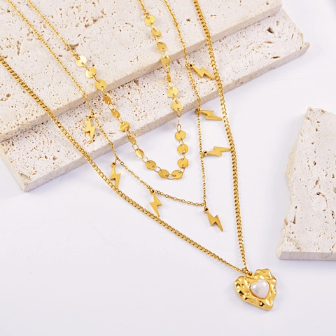 Collana a Strati in Acciaio Inossidabile con Cuore per Donna Placcata in Oro Fulmine Perla Artificiale Gioielli