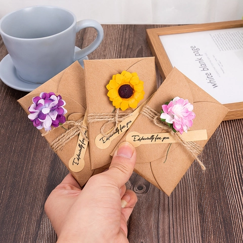 Vintage Kraft Paper Greeting Cards With Artificial Flowers And Twine Handmade Gift Envelopes For Wedding Birthday Festival Best Wishes