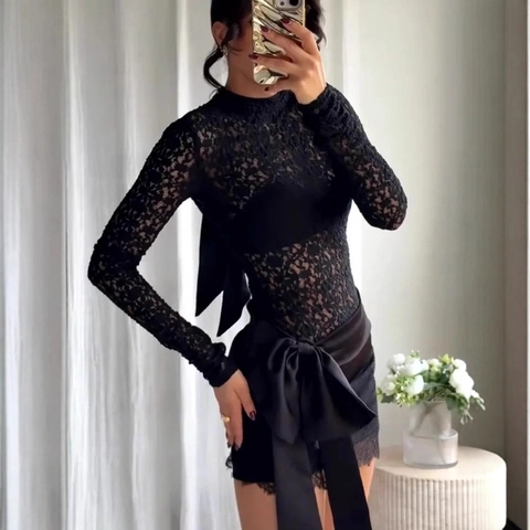 Damen Eleganter Schwarzer Spitze Langarm Body Mit Satin Schleife Hinten Halbtransparent Sexy Vintage Stil Kleidung