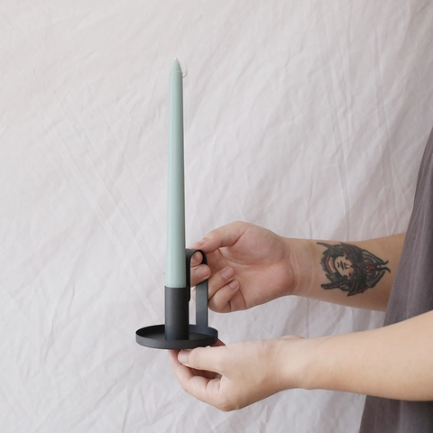 European Iron Candle Holder With Handle And Scented Taper Candles For Dinner Wedding Party Home Decor Matte Minimalist