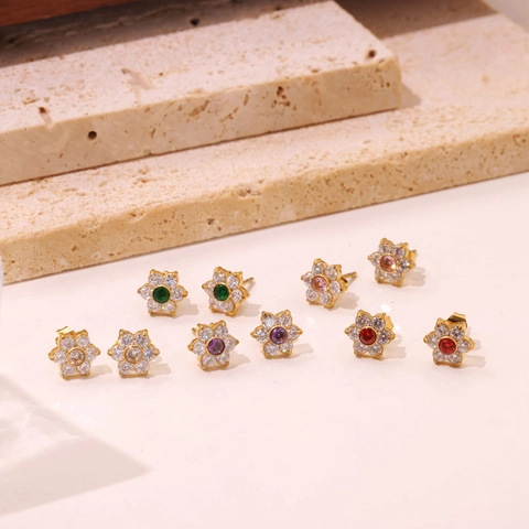Elegant Titanium Steel Flower Stud Earrings Rhinestone Inlaid Small Daisy Jewelry For Women Simple Daily Versatile Ear Accessories