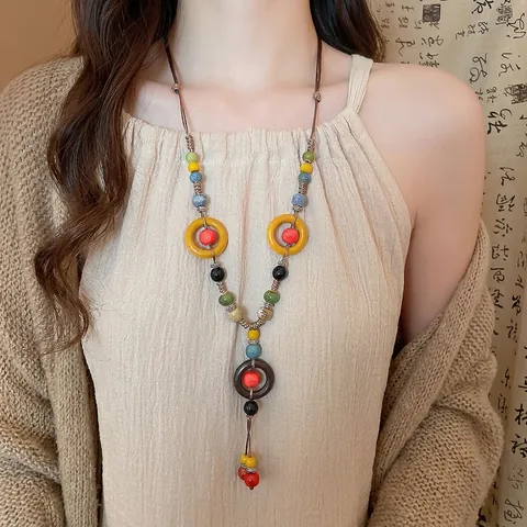 Handgefertigte Ethnische Halskette Mit Keramikperlen Und Holzringen Böhmischer Vintage Langer Geflochtener Seilschmuck Für Frauen