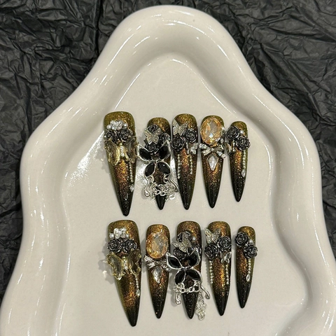 Handgemaakte Plaknagels Zwart Goud Katteoog Stiletto Gotisch Luxe Vlinder Roos Sieraden Voor Vrouwen
