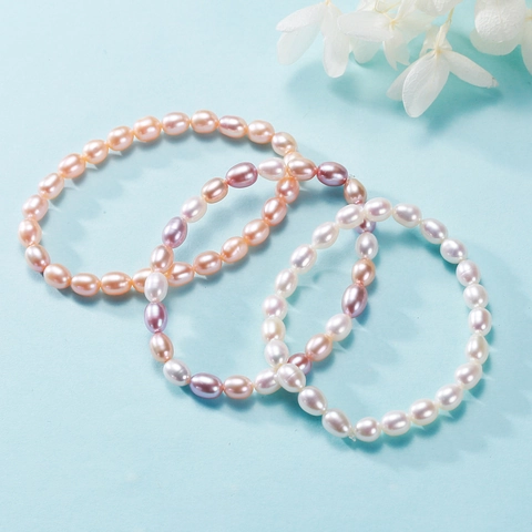Handmade Freshwater Pearl Elastic Bracelet For Women Minimalist Design Copper Alloy Jewelry Rice Shaped Pearl Wristband