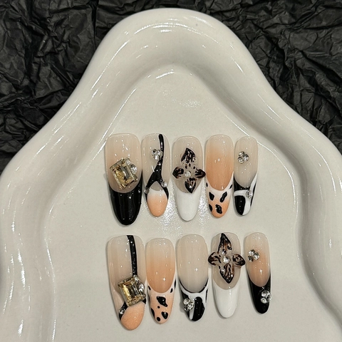 Handgemaakte Press On Nagels Amandel Kunstnagels Met Steentjes Bloemen Luipaardpatroon Franse Tips Voor Vrouwen Mode