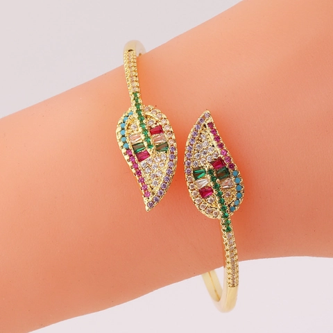 Goldfarbener Kupfer Blatt-Form Offener Armreif Mit Bunten Zirkonia Für Damen Verstellbares Armband