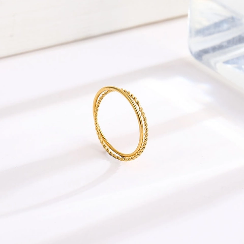 Minimalist Twisted Rope Ring Gold Plated Stainless Steel Layered Band Design Fashion Jewelry Accessories For Women
