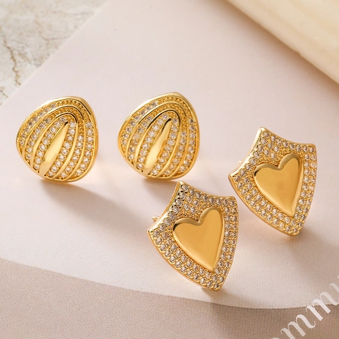 Orecchini A Lobo In Rame Placcato Oro 18K Zircone Cuore Geometrico Micro Pave Eleganti Accessori Per Gioielli Di Moda Per Donne