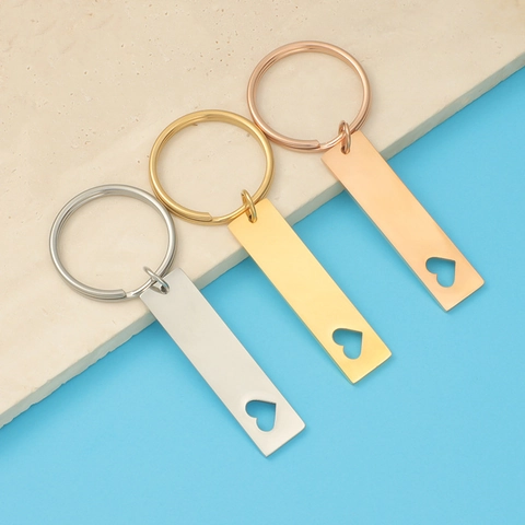 Llavero De Barra Rectangular Vertical De Acero Inoxidable 304 Con Corazón Hueco Minimalista