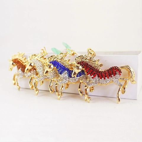 Rhinestone Horse Keychain Zinc Alloy Inlaid Crystal Animal Pendant Keyring Fashion Zodiac Horse Car Keychain For Women Men Gift
