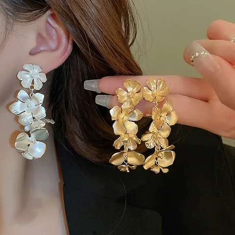 Eleganti Orecchini Pendenti A Fiori 3D In Metallo Multistrato Con Perno In Argento Gioielli Floreali Opachi Per Donna