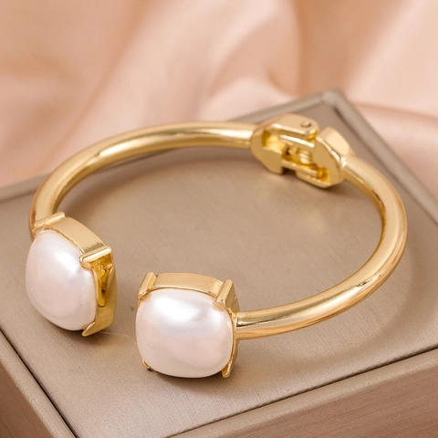 Square Rhinestone Faux Artificial Pearl Alloy Hinge Cuff Bangle Bracelet For Women Elegant Minimalist Jewelry