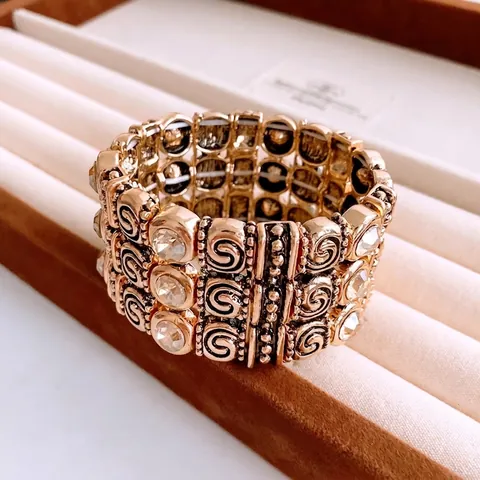 Vintage Wide Elastic Bracelet Gold Tone Alloy Rhinestone Scroll Relief Bohemian Bangle For Women Retro Jewelry