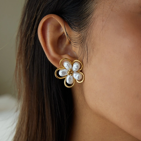 Elegant Flower Stud Earrings Stainless Steel Imitation Artificial Pearl Shell Waterproof Hypoallergenic Vintage Jewelry For Women