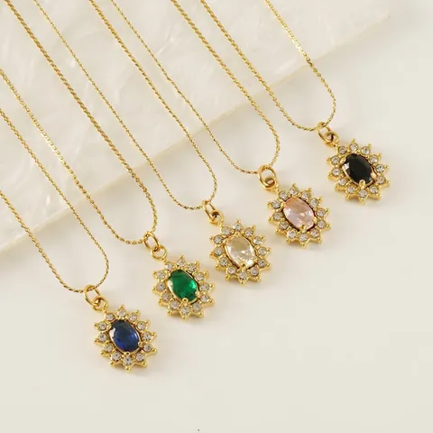 Vintage Sunflower Pendant Necklace 18K Gold Plated Stainless Steel Oval Zircon Halo Jewelry For Women Fashion Accessory