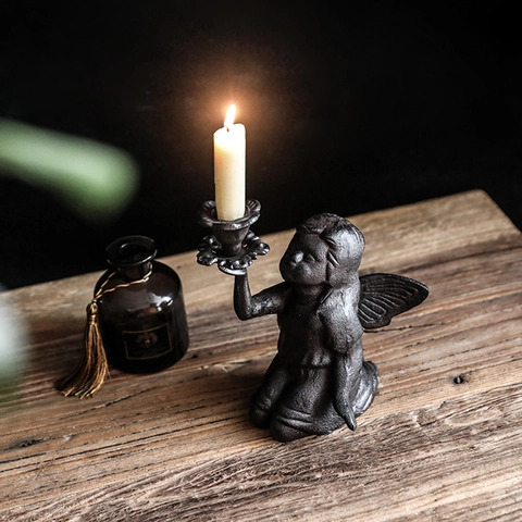 Retro Cast Iron Angel Candle Holder Kneeling Winged Fairy Metal Candlestick Vintage European Home Decor Christmas Wedding Ornament