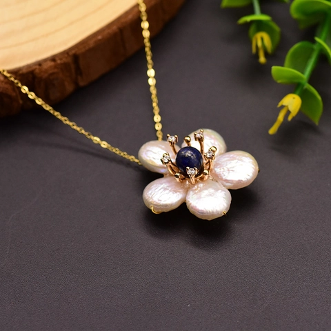 Natural Baroque Pearl Flower Pendant Necklace Lapis Lazuli Gold Plated Zircon Sweet Elegant Jewelry For Women
