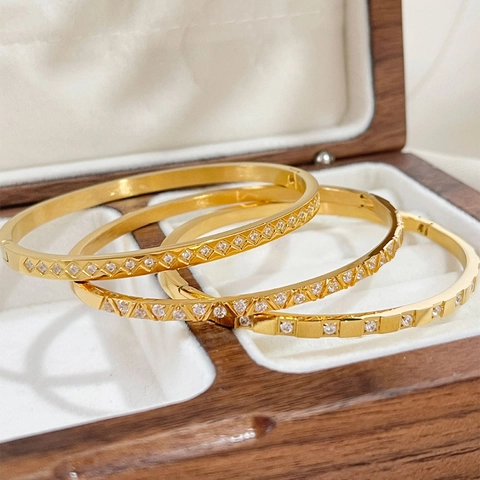 Geometrischer Armreif Damen 18K Vergoldet Edelstahl Mit Zirkonia Dreieck Raute Quadrat Minimalistischer Schmuck