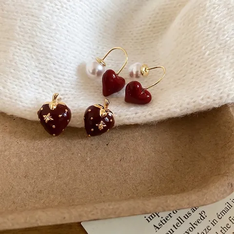 Orecchini Fragola Cuore Smalto Con Perno In Argento Perla Artificial Zircone Lega Placcato Oro Gioielli Eleganti Retro Per Donne