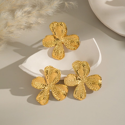 French Retro Hammered Flower Earrings Ring 304 Stainless Steel Gold Plated Waterproof Hypoallergenic Elegant Botanical Jewelry For Women