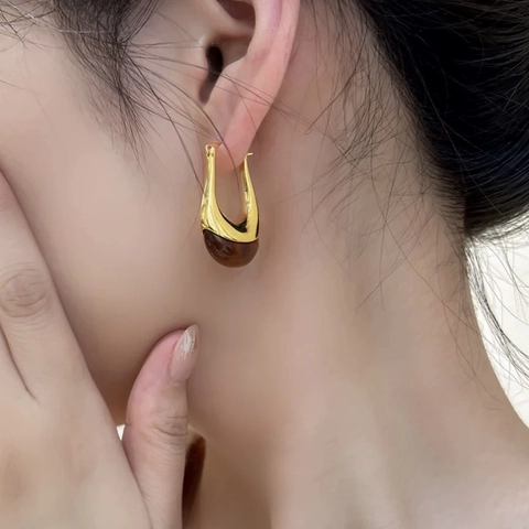 Pendientes de Aro en Forma de U de Cobre Retro Francés Resina Marrón Negro Estilo Maillard para Mujer Joyería