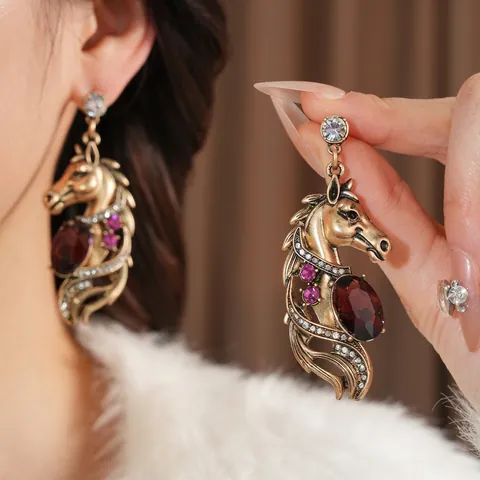 Vintage Horse Head Stud Earrings With Silver Earring Post Antique Gold Alloy Rhinestone Baroque Style For Women