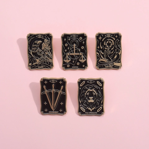 Retro Tarot Karte Emaille Pin Brosche Legierung Schwarz Gold Mystisch Mond Stern Sonne Tod Abzeichen Für Kleidung Tasche Revers