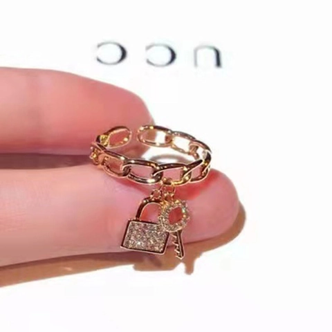 Anello Aperto Regolabile a Catena con Lucchetto e Chiave in Lega e Strass Stile Coreano per Donna Gioielli di Moda