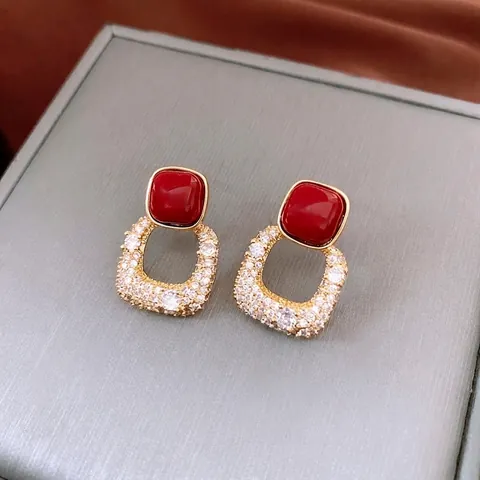 Orecchini Pendenti Vintage Pietra Rossa Geometrica Micro Pavé Zircone Rame Placcato Oro 18K Con Perno Per Orecchini Argento