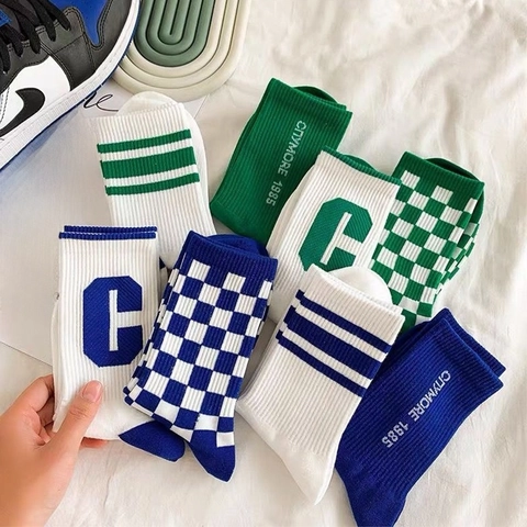 Crew Socken Polyester Baumwolle Schachbrett Streifen Buchstabendruck Retro Streetwear Lässig Sport Unisex Atmungsaktiv