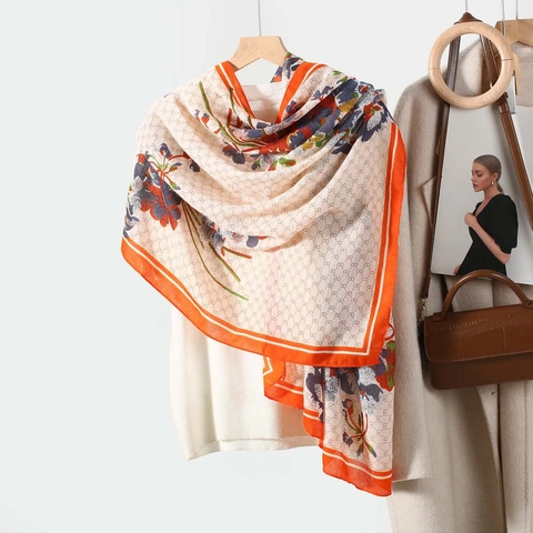 Pañuelo de satén con estampado floral retro francés para mujer con elegantes motivos geométricos. Chal ligero y versátil para diario.