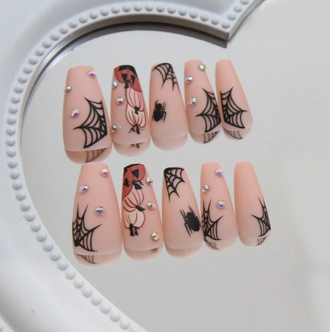 Halloween Uñas Postizas A Presión Coffin Larga Mate Nude Artificiales Calabaza Telaraña Diamantes De Imitación Para Mujeres