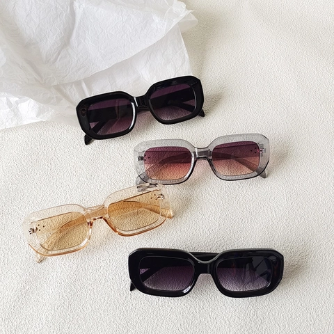 Quadratische Sonnenbrille Mode Dicker Rahmen Vintage UV400 Schutz Harz Material Nietendekoration Retro Brillen Für Frauen