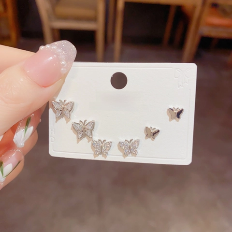 Zoete Koperen Vlinder Oorknopjes Set Voor Vrouwen Glanzende Strass Ingelegd Klein Prachtig Dagelijks Woon-werkverkeer Sieraden Goud Zilver