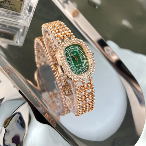 Orologio al Quarzo Donna di Lusso Quadrante Ovale Strass Intarsiato Cinturino in Lega Numeri Romani Elegante Gioiello Regalo
