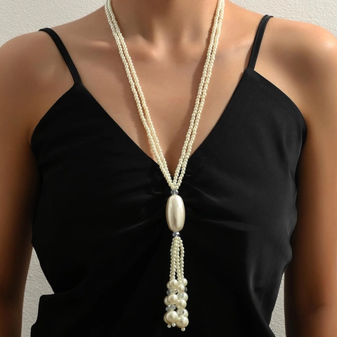 Elegante Collana Lunga a Più Strati in Perla Artificial d'Imitazione con Nappa per Donna in Lega e Strass Stile Vintage
