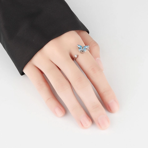 Rotating Butterfly Ring For Women Copper Inlaid Rhinestone Open Adjustable Finger Ring Fashion Personalized Animal Jewelry