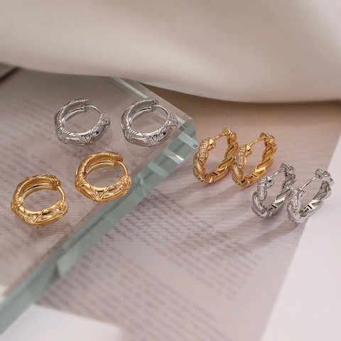 Orecchini A Cerchio Geometrici In Rame Placcato Oro Con Zircone Scintillante Motivo Texturizzato A Stella Gioielli Per Donne