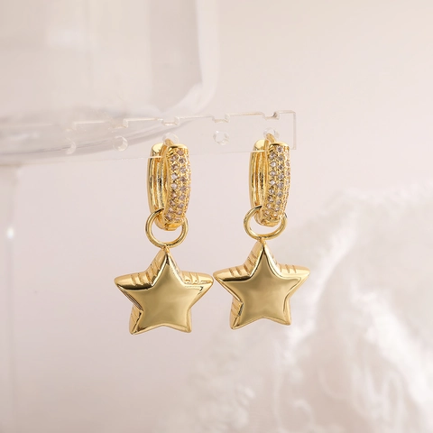 Stern Herz Anhänger Huggie Creolen Gold Vergoldetes Kupfer Mikropavé Zirkonia Asymmetrischer Geometrischer Schmuck Damen