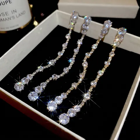 Zirkonia Quastenohrringe Kupfer Lange Lineare Meerjungfrau Tränen Mit Silberohrstecker Für Damen Party Hochzeit Funkelnd